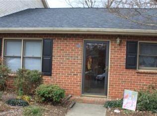 923 21st Ave NE, Hickory, NC 28601