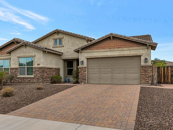 3rd image of 9420 W SANDS Drive