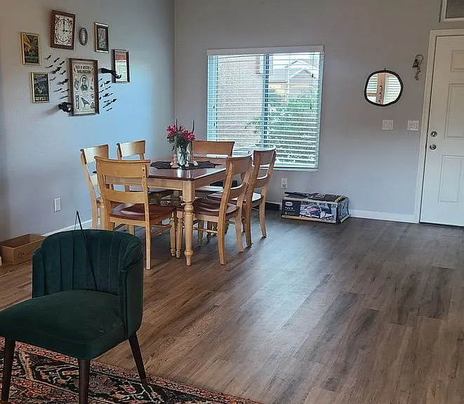 17407 N Larkspur Ln — Photo 3
