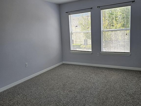 4th image of 2800 Club Cortile Cir #1