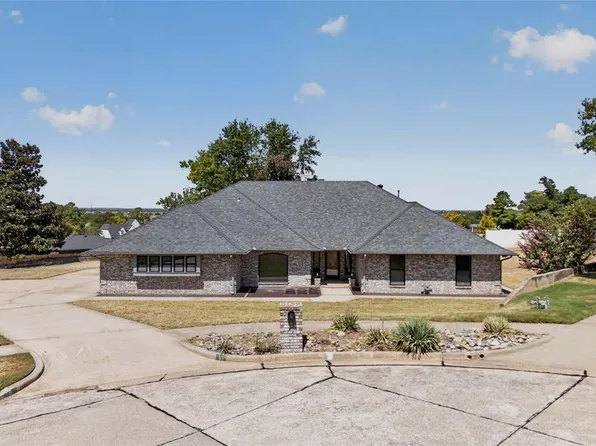 6 Pebble Creek Rd, Norman, OK 73072