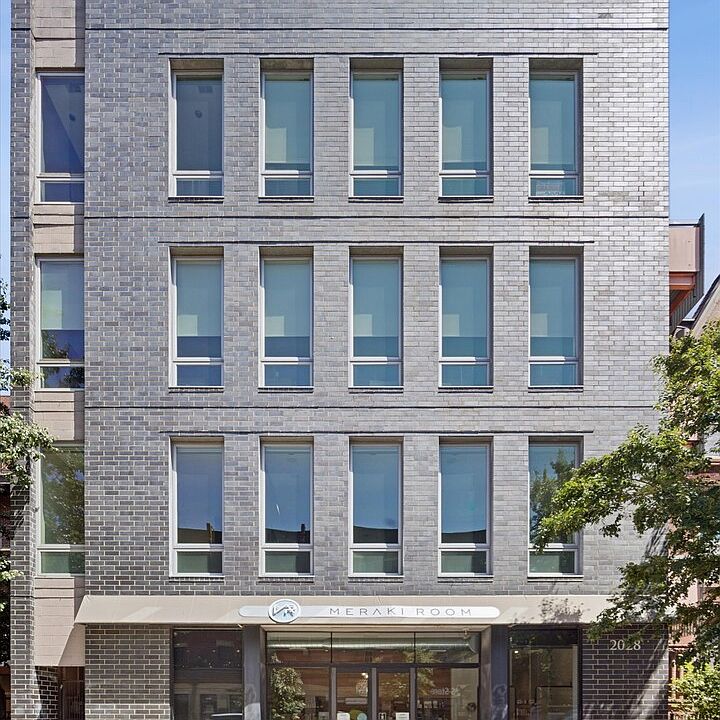 1st image of 2028 W Division St APT 201
