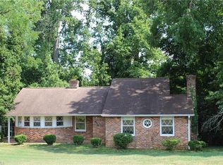 6050 Yadkinville Rd, Pfafftown, NC 27040