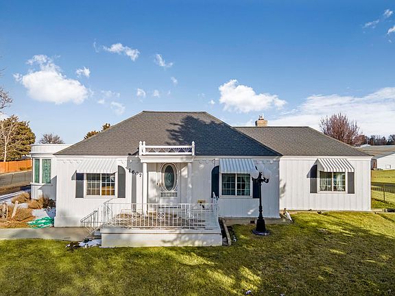 FULLY FURNISHED HOME