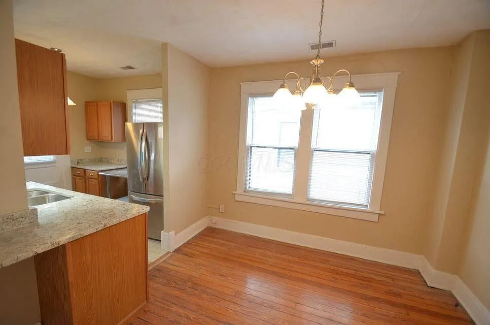 2 bed, 1392 sqft, $1,895 — Photo 3