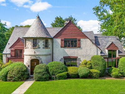 49 Carleon Avenue, Larchmont, NY, 10538