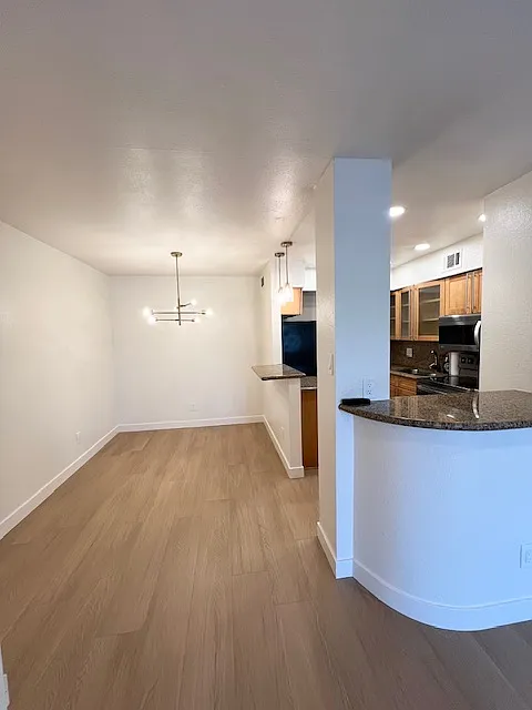 2 bed, 860 sqft, $1,450 — Photo 3