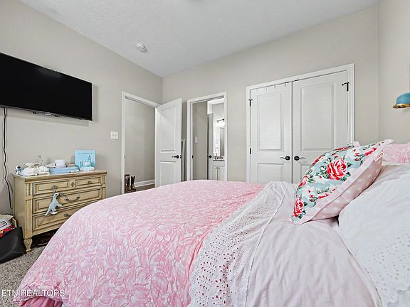 5th image of 6957 Pemmbrooke Shire Ln