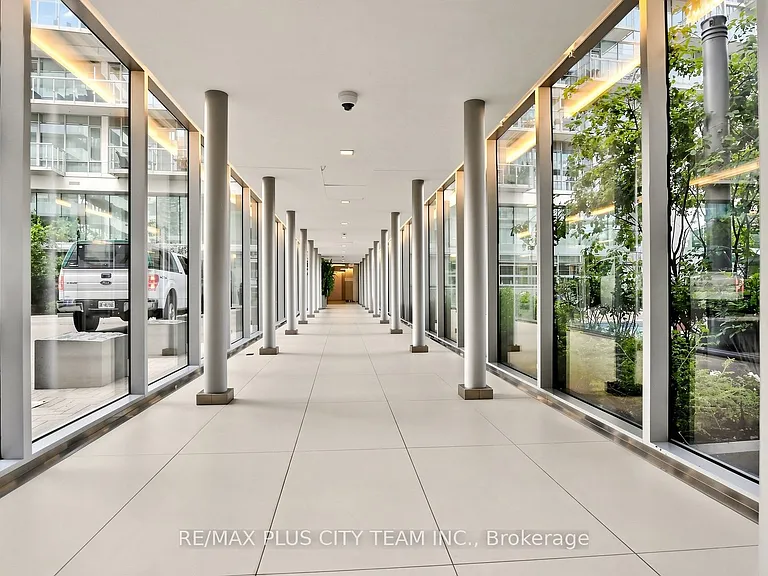 29 Queens Quay E #Townhouse 122 — Photo 41