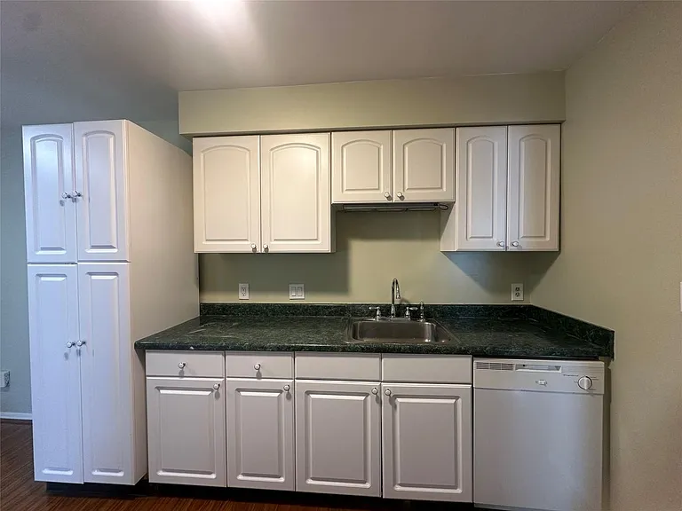509 E University Dr #506-206 — Photo 7