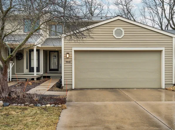 705 Woodcreek Cir, Saline, MI 48176