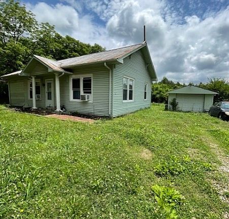 2nd image of 2034 Tennessee St