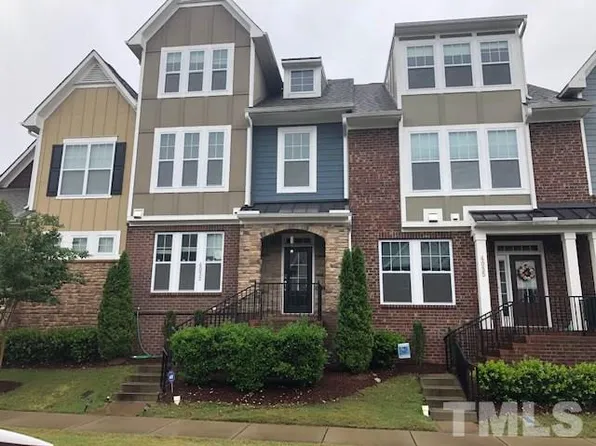 4033 Overcup Oak Ln, Cary, NC 27519