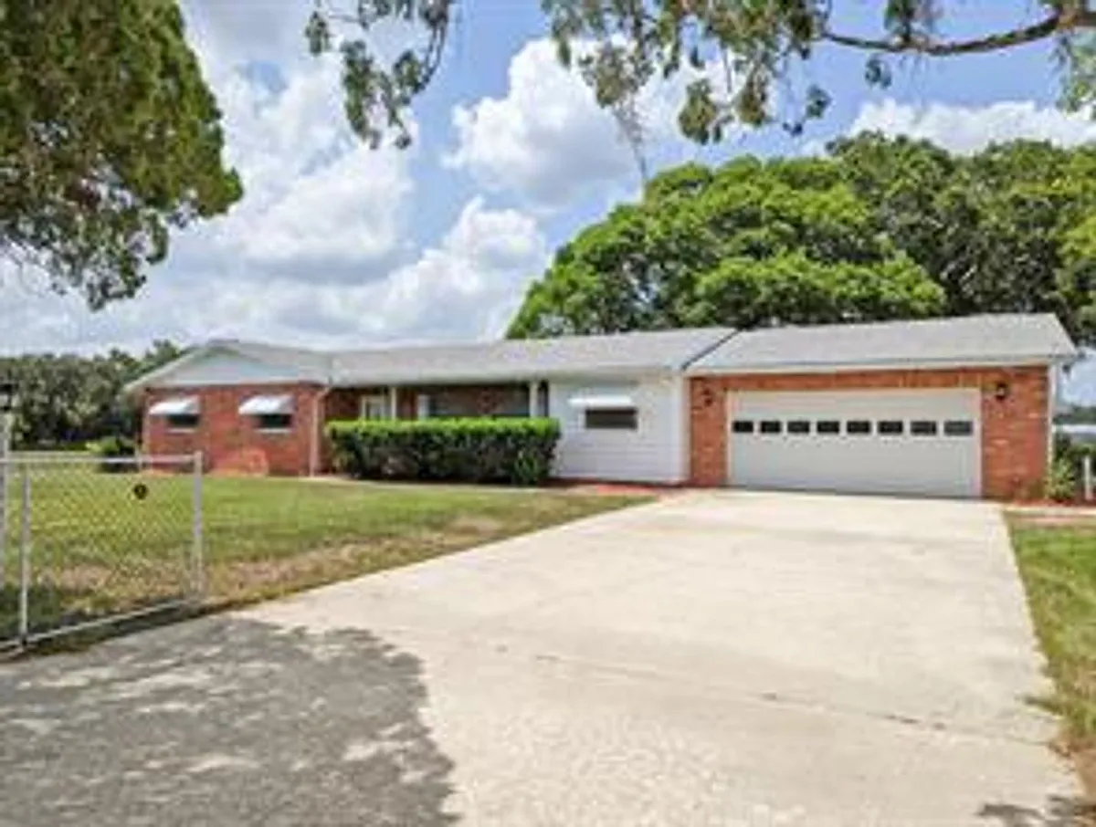 Building Photo - 18110 Dorman Rd