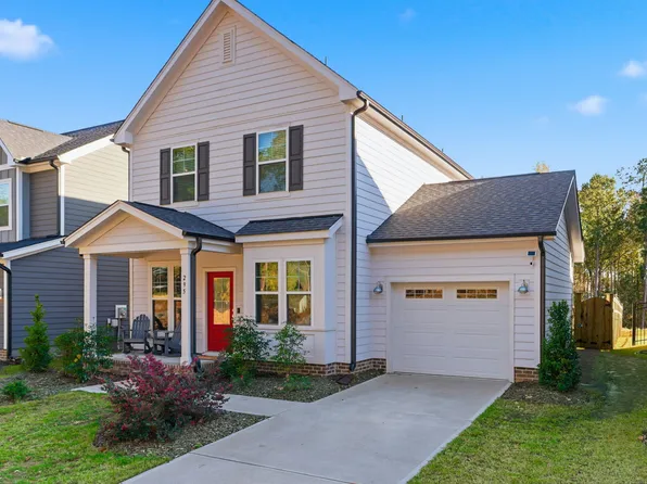 295 Sneed Ln, Fuquay Varina, NC 27526