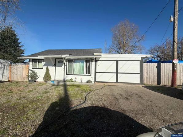 4748 Niles Ave NE, Salem, OR 97305