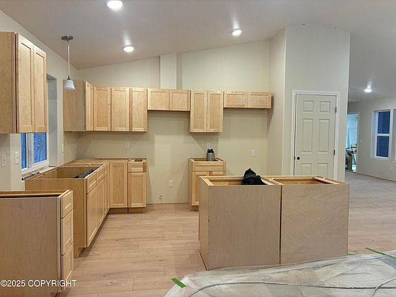 5th image of 2500 N Meadow Lakes Dr