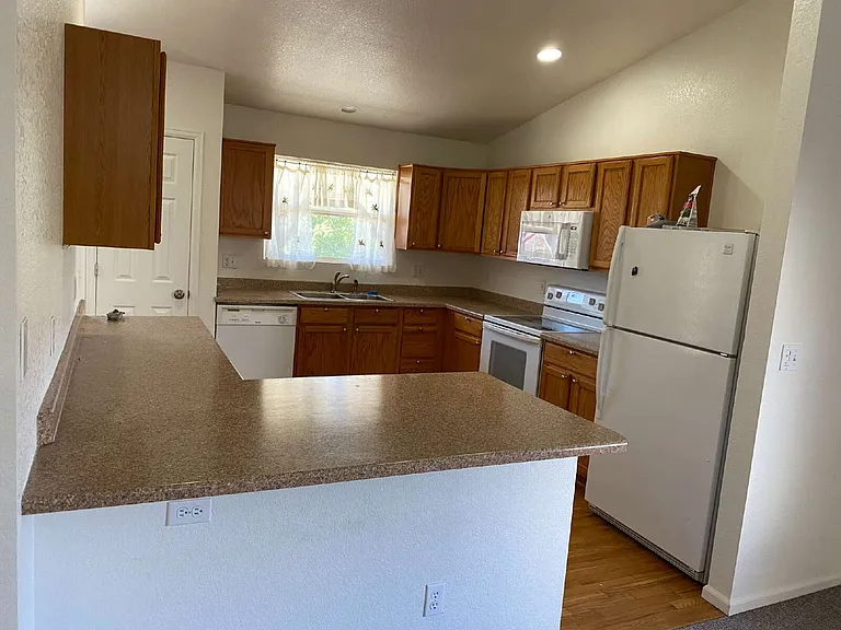 19009 E Baker Pl — Photo 6