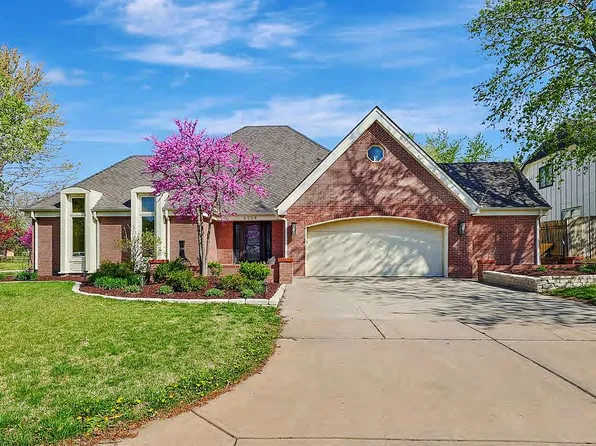6904 E Aberdeen St, Wichita, KS 67206