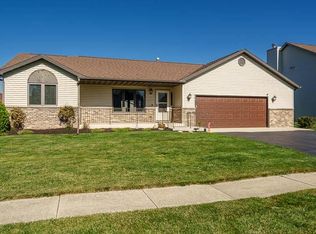 2617 Mary St, Belvidere, IL 61008