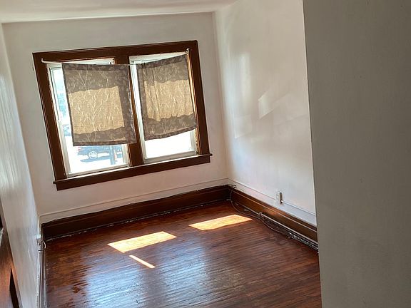 4th image of 3215 Bailey Ave Front 3219