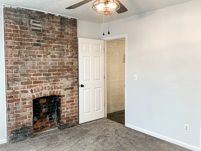 1204 N 6th St — Photo 24