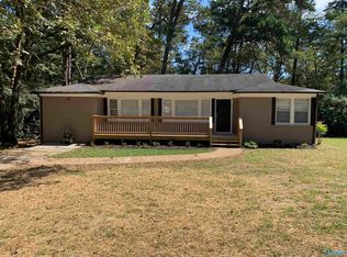 211 Harwood Dr, Gadsden, AL 35901