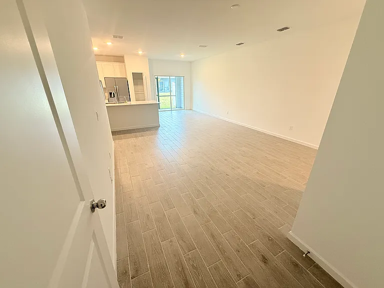 207 Hubbard Bend St — Photo 15