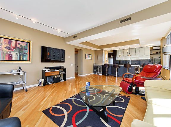 5th image of 1000 N Lake Shore Dr #19C