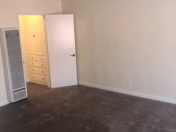 4th image of 1515 E 3rd St #19