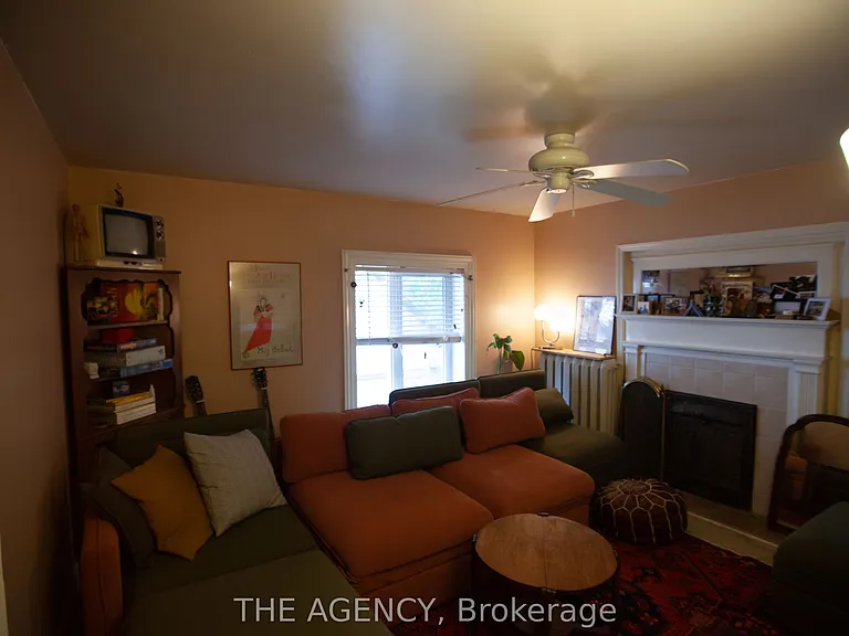 43 Indian Road Cres #2F — Photo 7