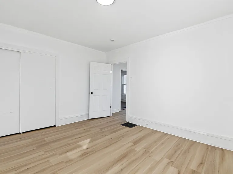 6531 Plymouth Ave — Photo 11
