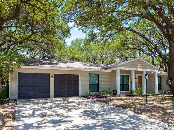 5703 CARY GRANT DR, San Antonio, TX 78240