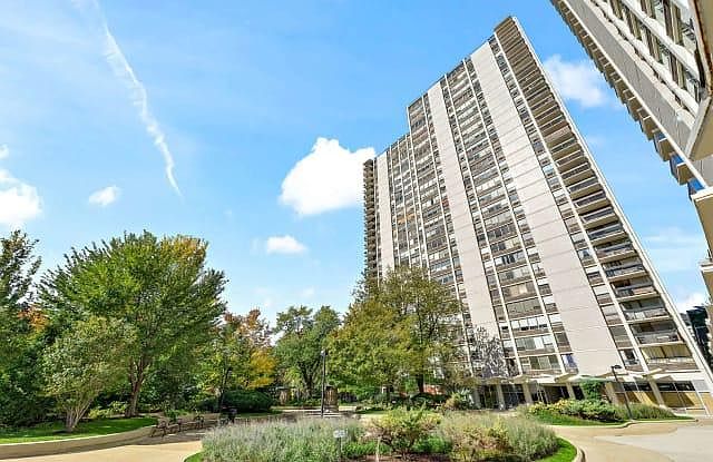 1st image of 1460 Sandburg St #1204