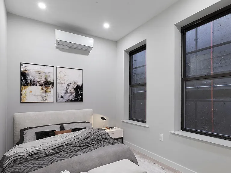 128 E 86th St #2D — Photo 6