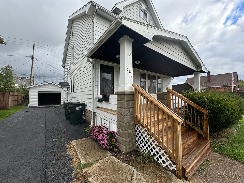 1st image of 10907 Plymouth Ave #2