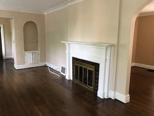 2 bed, 1.5 bath, 1242 sqft, $2,200 — Photo 3