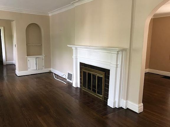 3rd image of 3315 Orleans Dr