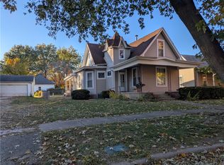 521 Vance St, Paris, IL