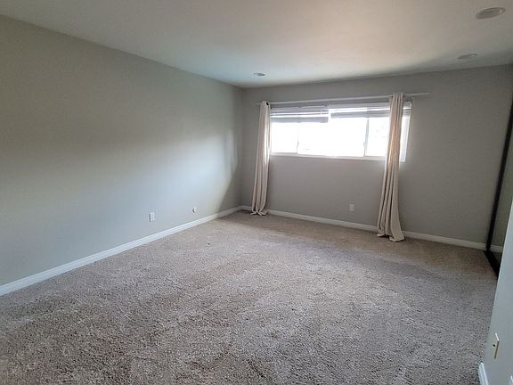 3rd image of 2582 Del Mar Heights Rd Unit 22