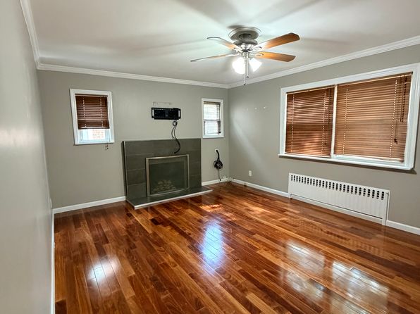 209 Tibbetts Rd #2