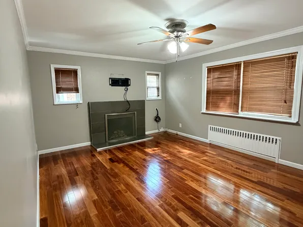 209 Tibbetts Rd #2, Yonkers, NY 10705