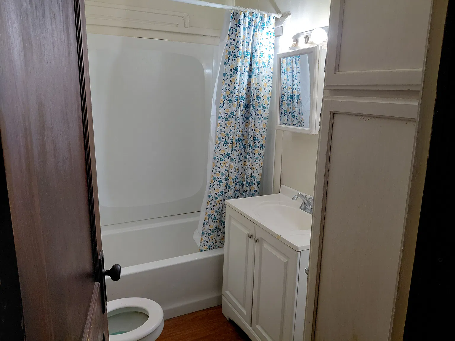 2 bed, 858 sqft, $800 — Photo 4
