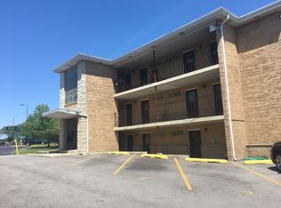 435 N Hicks Rd APT 2, Palatine, IL 60067