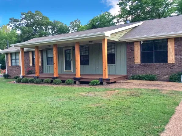 5620 Landrum Dr, Ooltewah, TN 37363