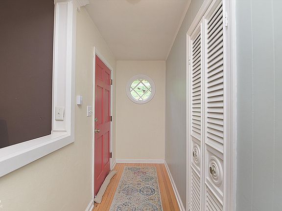 3rd image of 6110 N Olney St