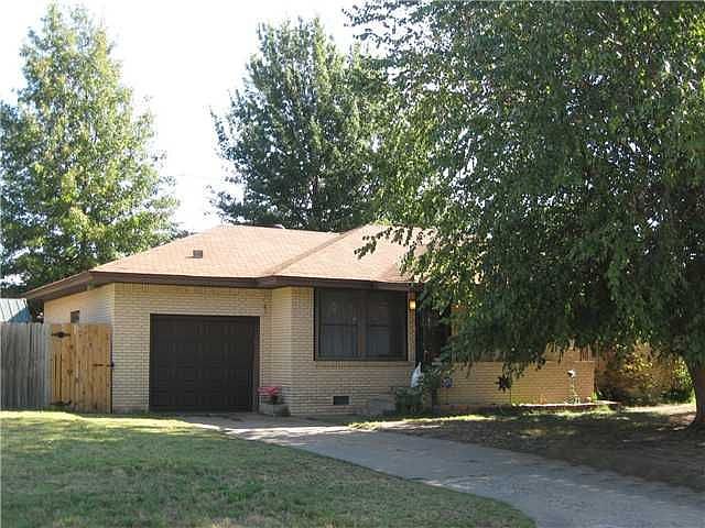 2nd image of 3829 NW 51st St
