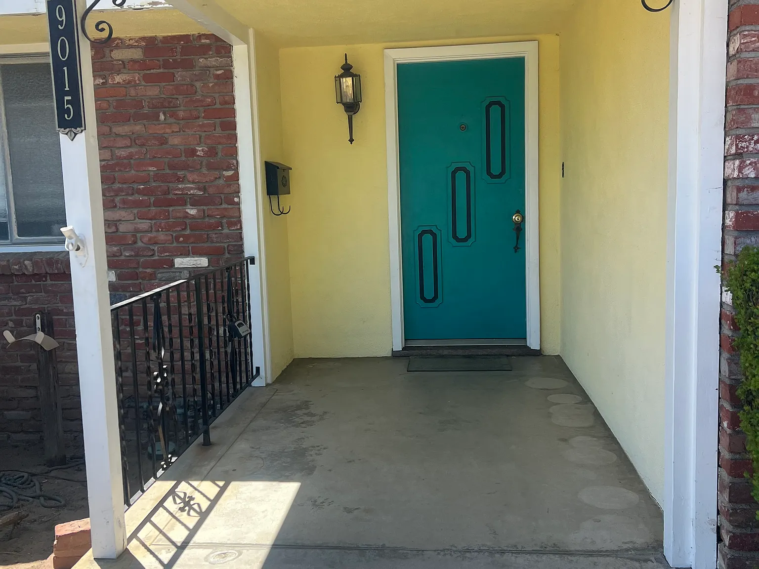 4 bed, 1819 sqft, $3,900 — Photo 2