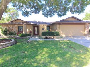 4220 Windtree Dr, Tampa, FL 33624