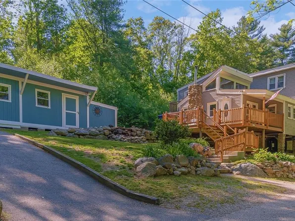 61 Knotty Oak Shrs, Coventry, RI 02816